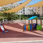 Ocean View Close To With Pool & Wifi Apartman *