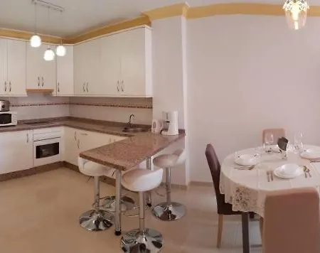 Ocean View Close To With Pool & Wifi Apartmán *