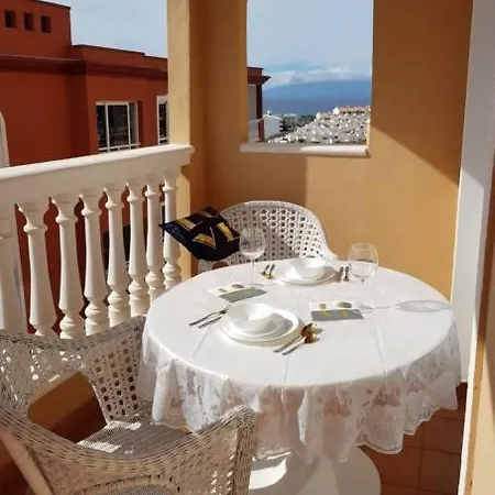 Apartment Ocean View Close To Beach With Pool & Wifi