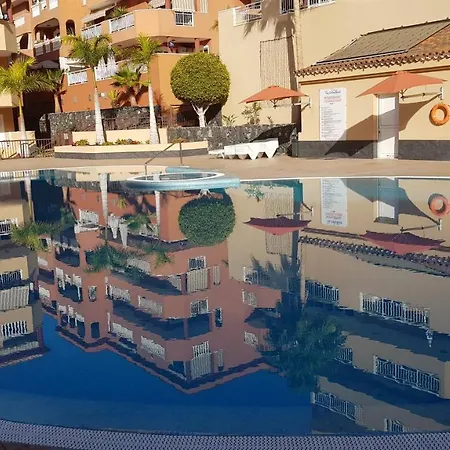Apartment Ocean View Close To Beach With Pool & Wifi *