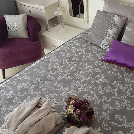 Ocean View Close To Beach With Pool & Wifi *