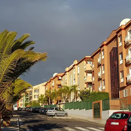 Apartment Ocean View Close To Beach With Pool & Wifi